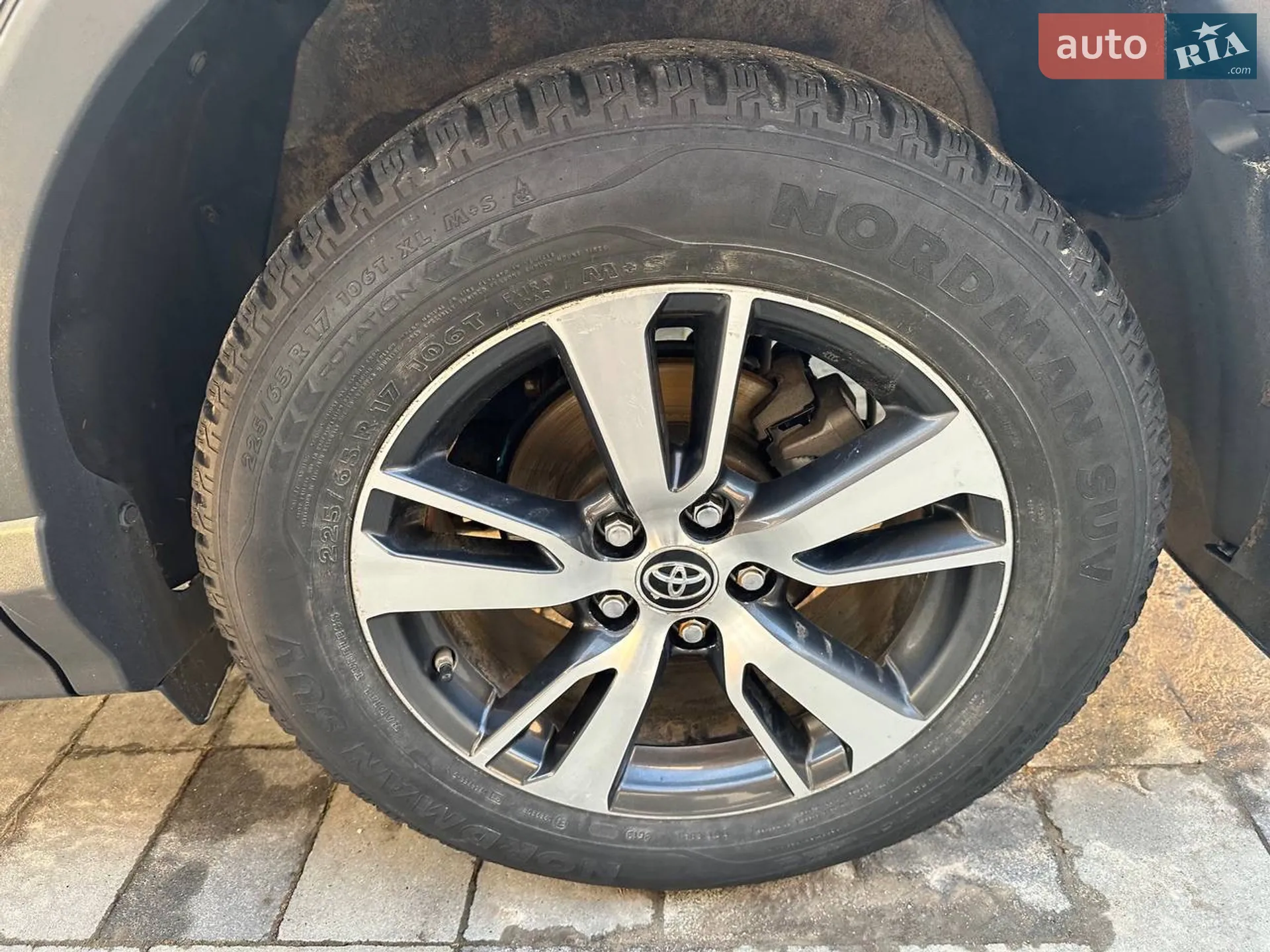 2017 Toyota RAV 4 - мініатюра 11