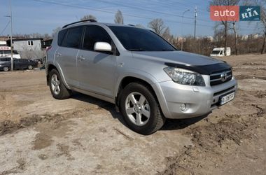 Внедорожник / Кроссовер Toyota RAV4 2006 в Киеве