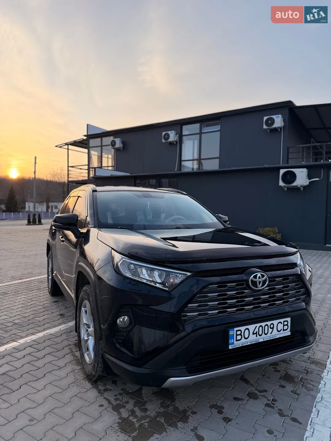 2019 Toyota RAV 4 - мініатюра 2