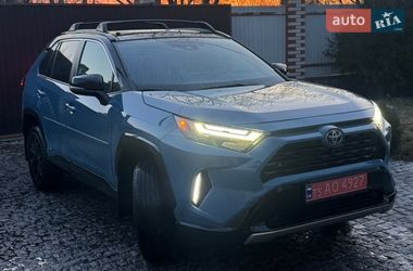 Позашляховик / Кросовер Toyota RAV4 2023 в Харкові