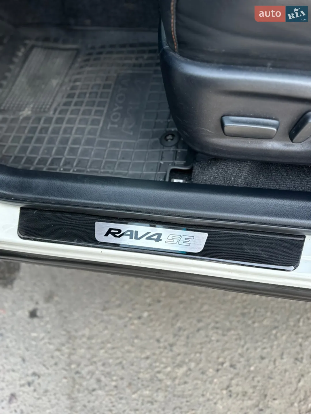 2016 Toyota RAV 4 - мініатюра 11