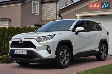 Внедорожник / Кроссовер Toyota RAV4 2021 в Черновцах