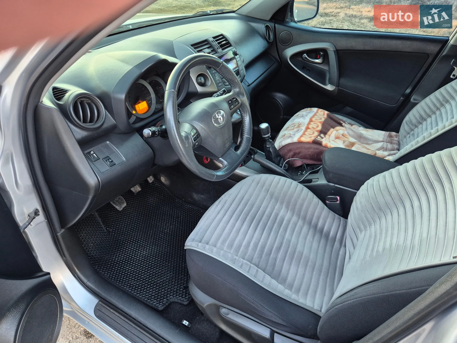 2010 Toyota RAV 4 - мініатюра 9