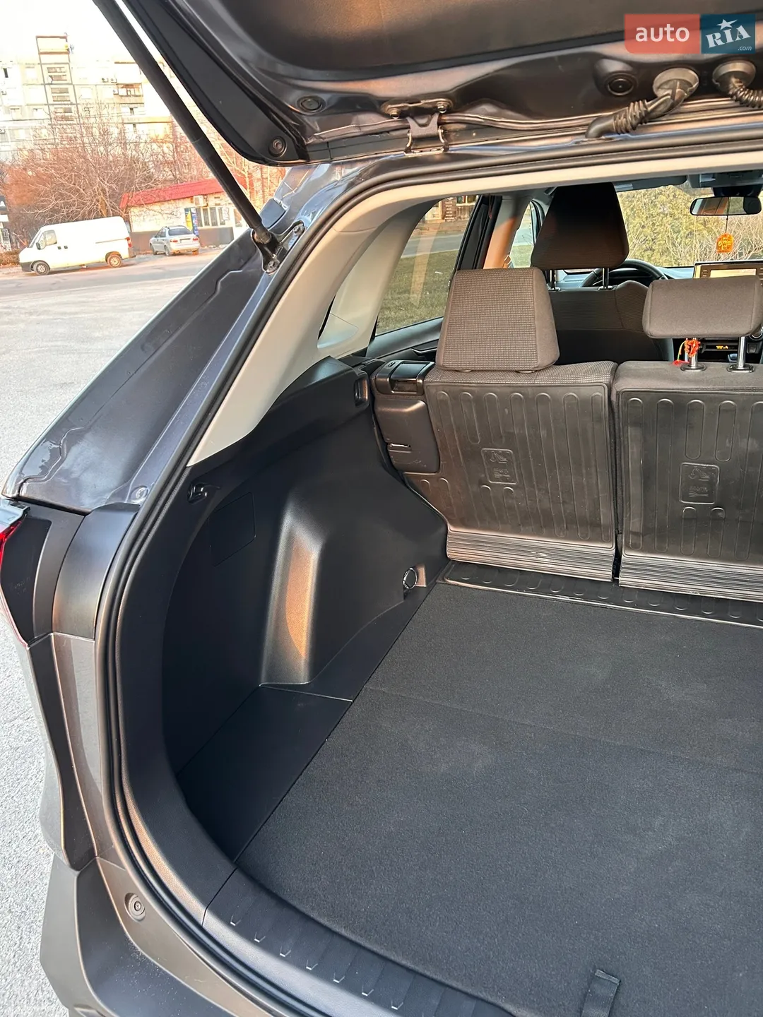 2021 Toyota RAV 4 - мініатюра 26