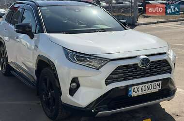Позашляховик / Кросовер Toyota RAV4 2019 в Львові