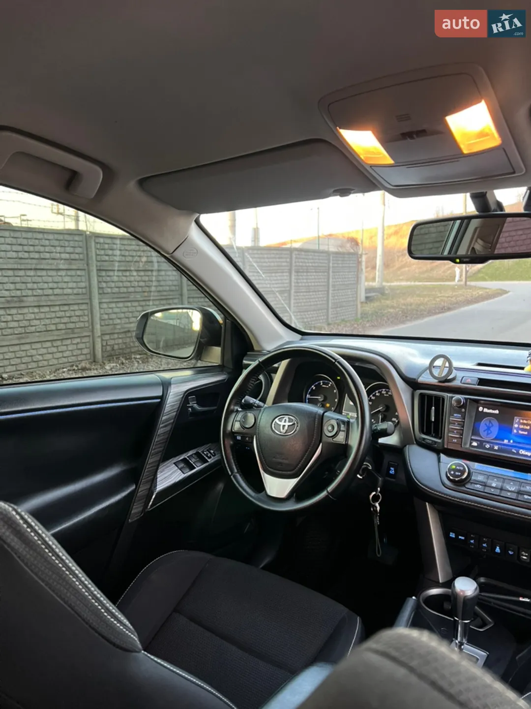 2017 Toyota RAV 4 - мініатюра 18