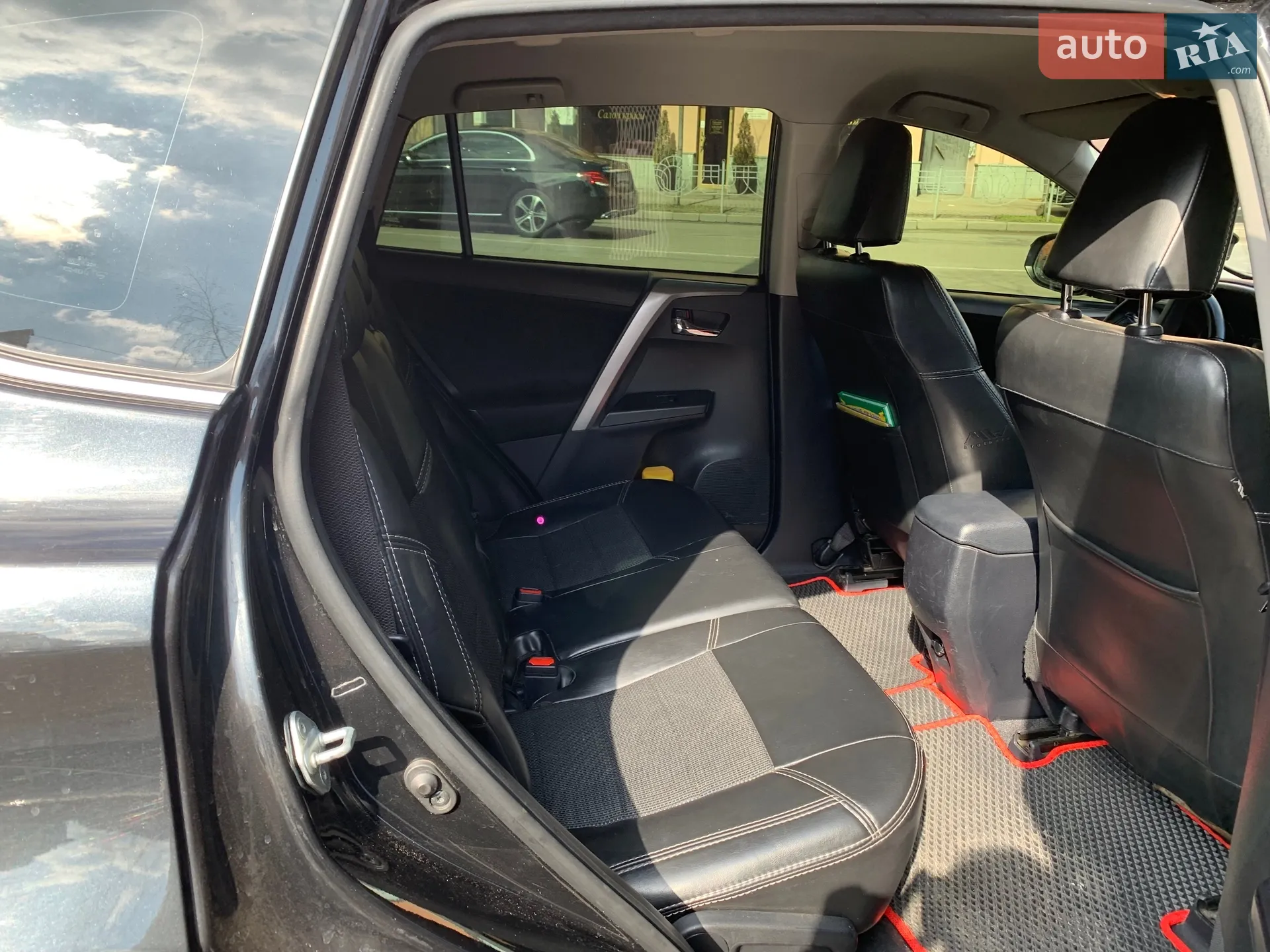 2016 Toyota RAV 4 - мініатюра 8