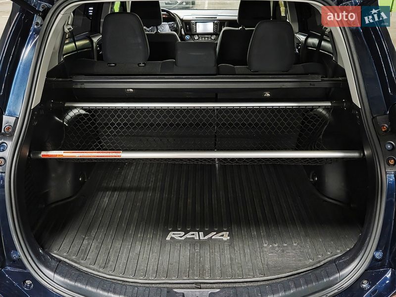 Внедорожник / Кроссовер Toyota RAV4 2017 в Киеве фото 9 Внедорожник / Кроссовер Toyota RAV4 2017 в Киеве