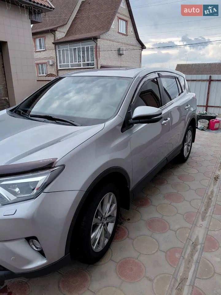 2017 Toyota RAV 4 - мініатюра 9