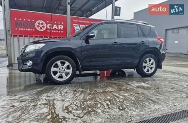 Внедорожник / Кроссовер Toyota RAV4 2011 в Киеве