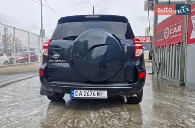 Позашляховик / Кросовер Toyota RAV4 2011 в Києві