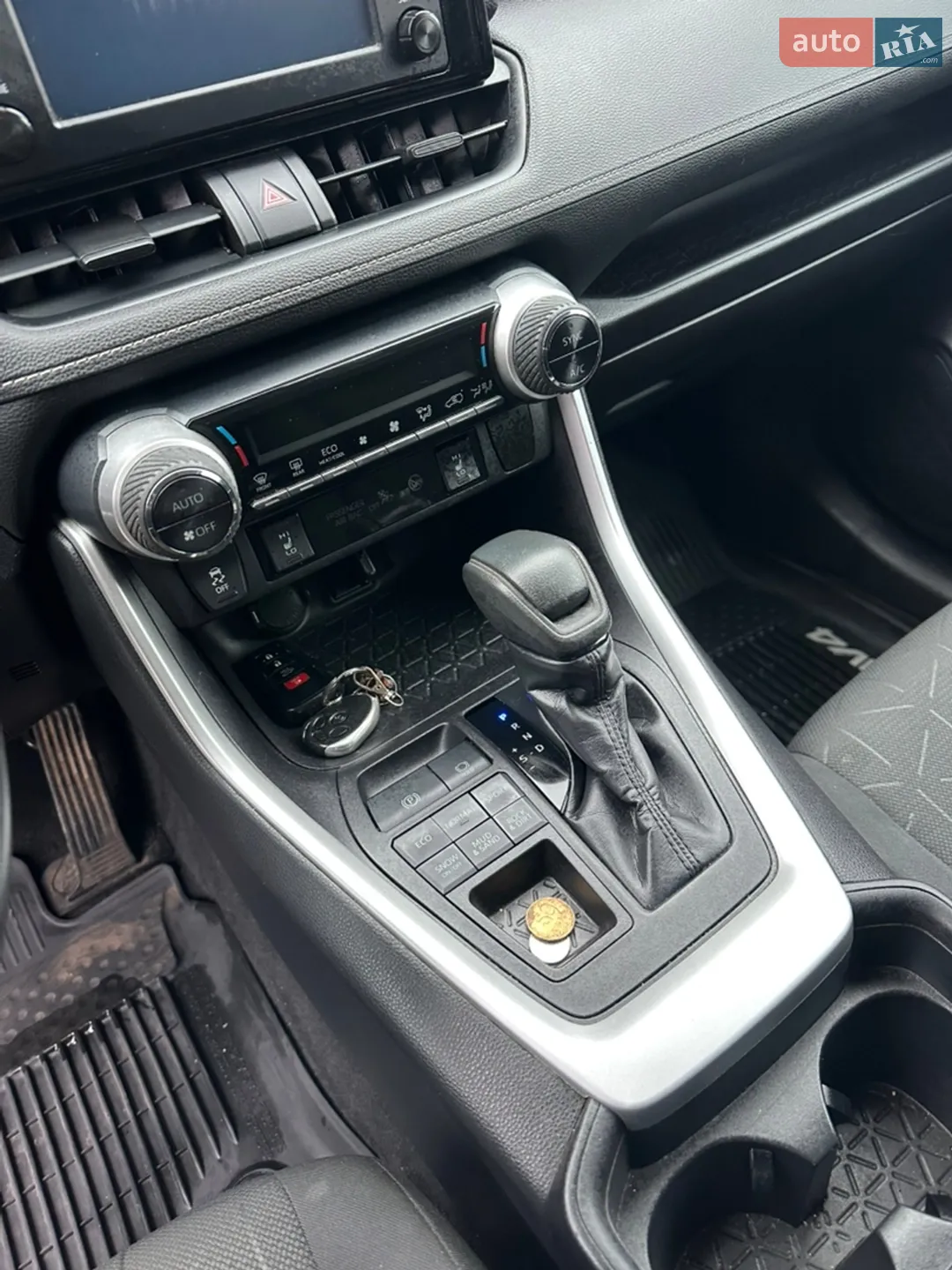 2019 Toyota RAV 4 - мініатюра 14