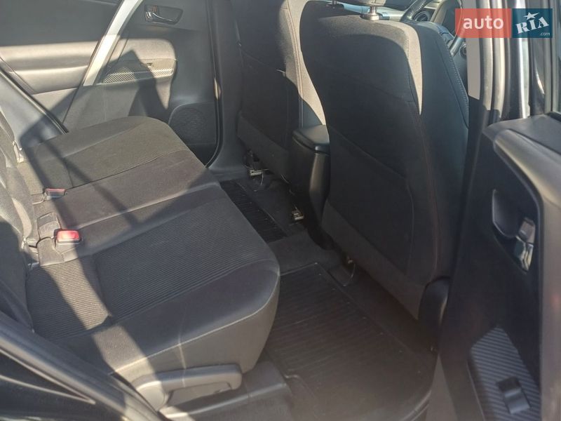 Внедорожник / Кроссовер Toyota RAV4 2014 в Вижнице