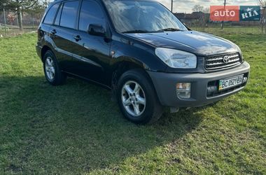 Внедорожник / Кроссовер Toyota RAV4 2002 в Городке