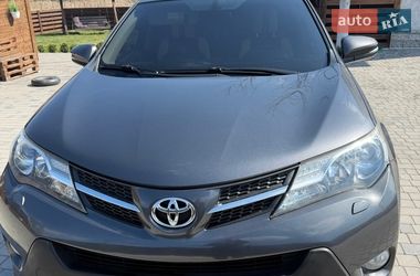 Позашляховик / Кросовер Toyota RAV4 2015 в Коростені