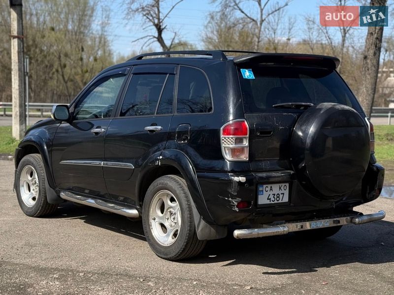 Позашляховик / Кросовер Toyota RAV4 2002 в Смілі