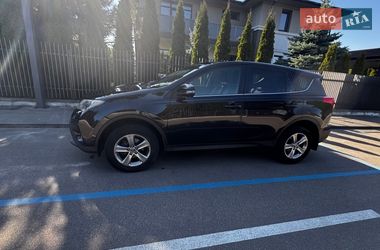 Позашляховик / Кросовер Toyota RAV4 2015 в Києві