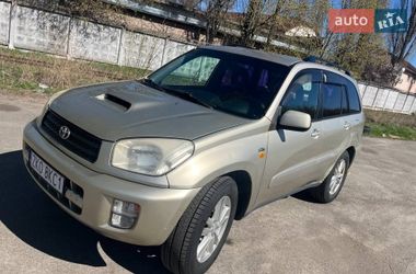 Внедорожник / Кроссовер Toyota RAV4 2003 в Киеве