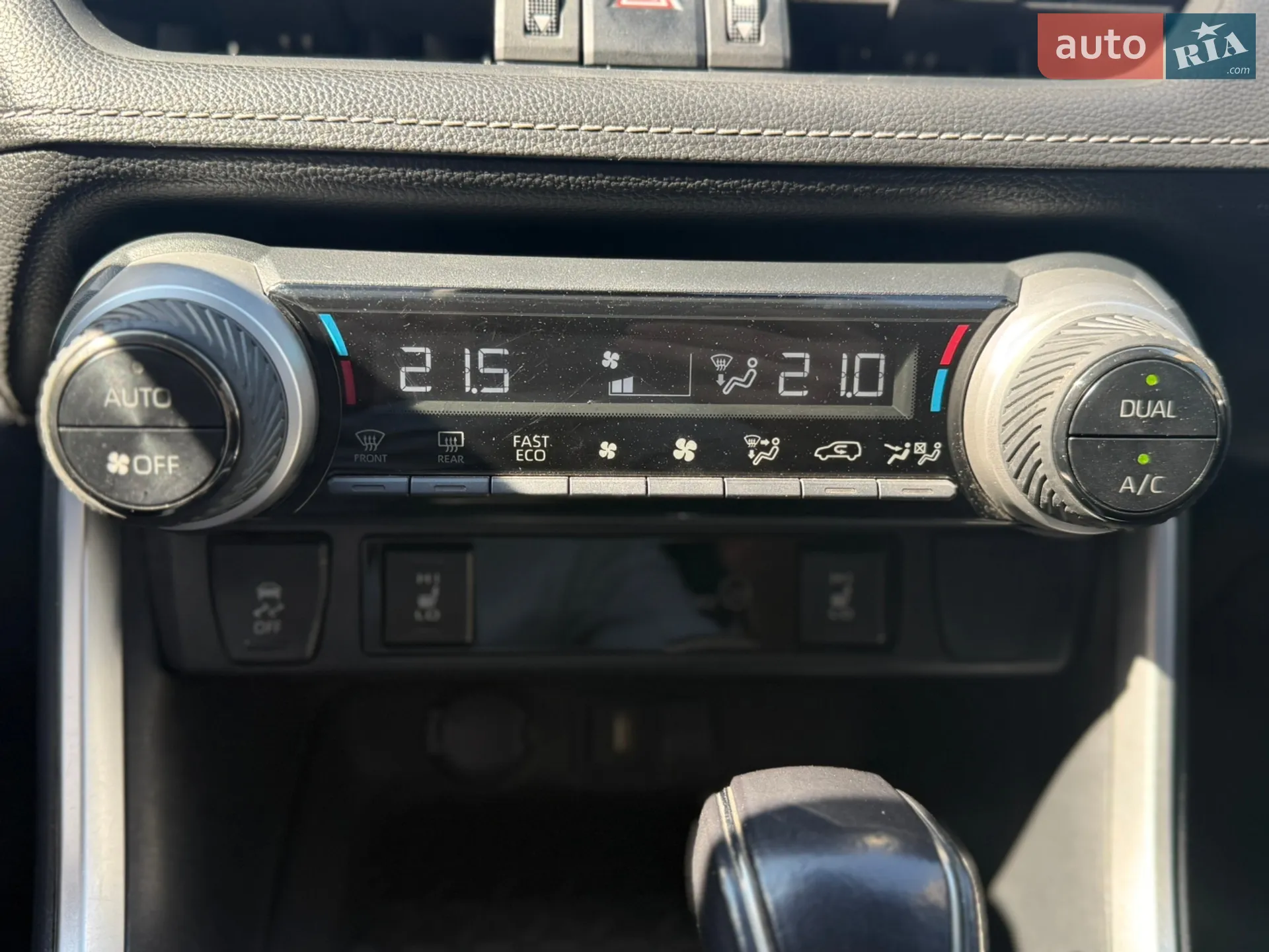 2022 Toyota RAV 4 - мініатюра 21