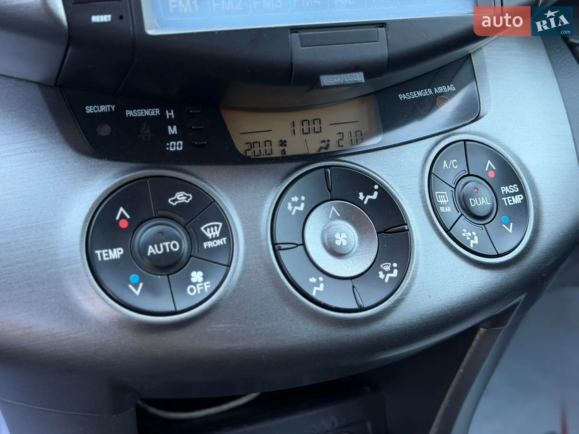 2010 Toyota RAV 4 - мініатюра 26