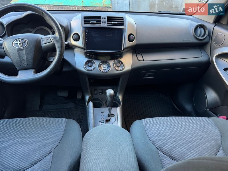 Позашляховик / Кросовер Toyota RAV4 2010 в Дніпрі