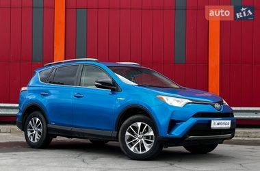 Внедорожник / Кроссовер Toyota RAV4 2018 в Киеве