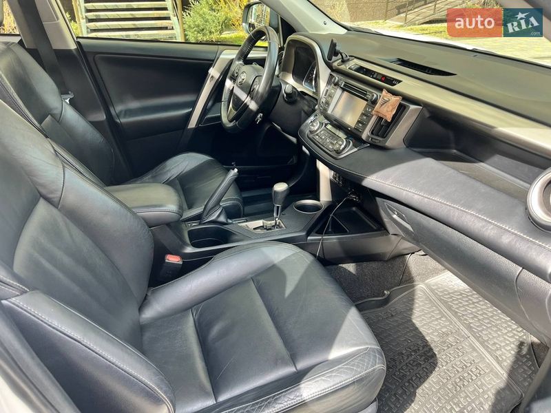 Позашляховик / Кросовер Toyota RAV4 2013 в Одесі