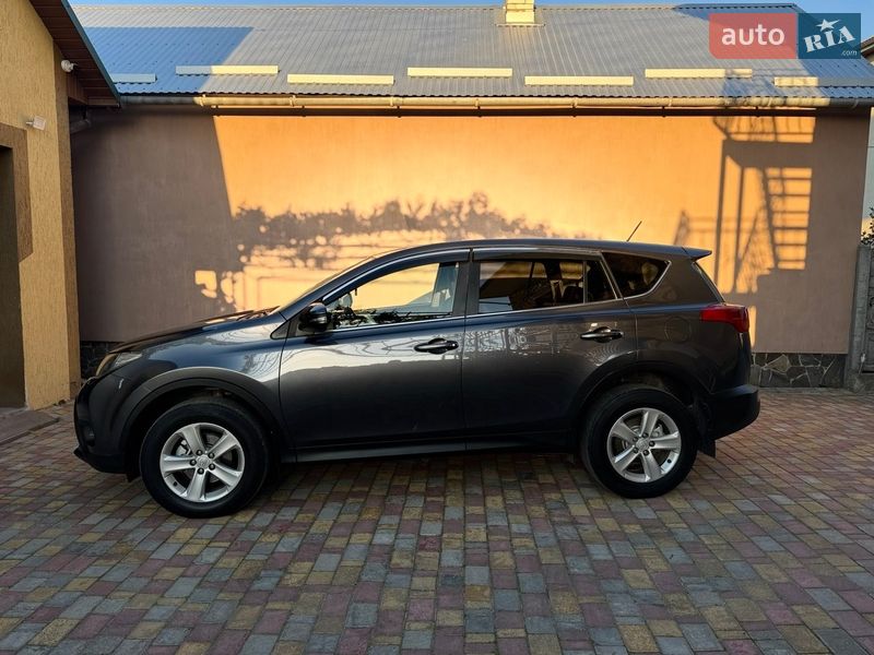 Позашляховик / Кросовер Toyota RAV4 2014 в Миколаєві