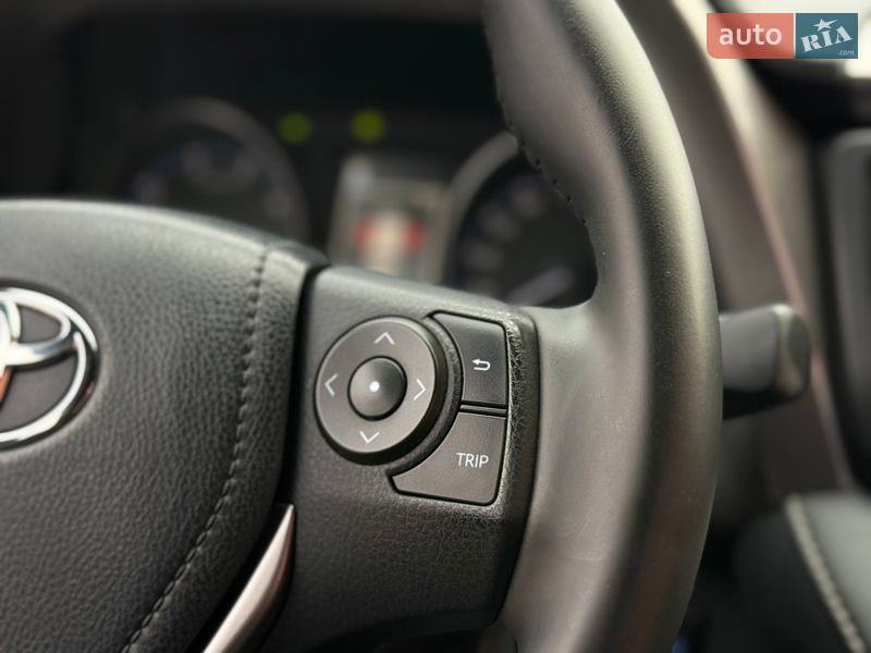 Внедорожник / Кроссовер Toyota RAV4 2017 в Виннице