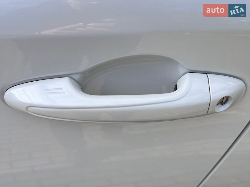 Внедорожник / Кроссовер Toyota RAV4 2018 в Львове