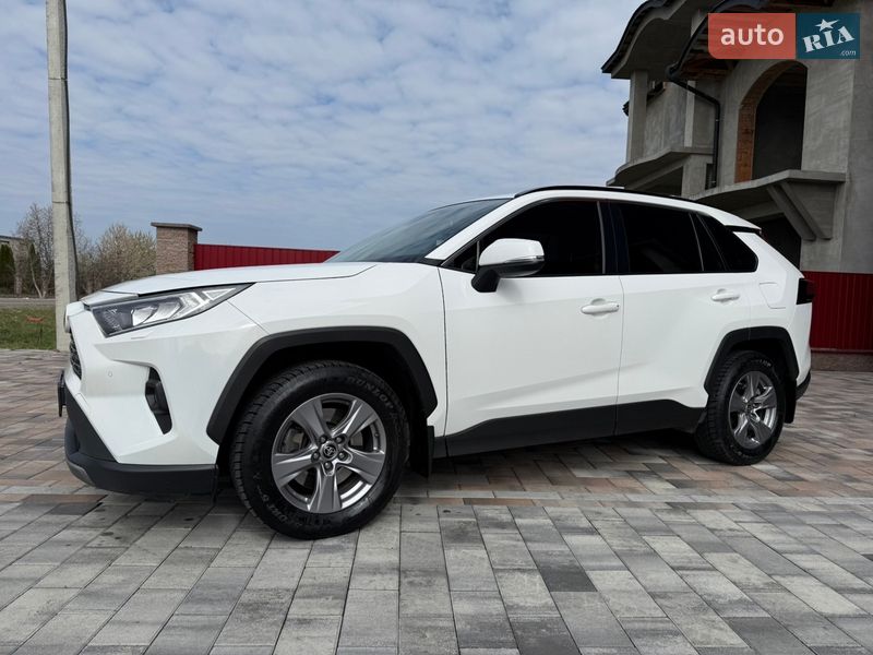 Внедорожник / Кроссовер Toyota RAV4 2022 в Тячеве фото 21 Внедорожник / Кроссовер Toyota RAV4 2022 в Тячеве