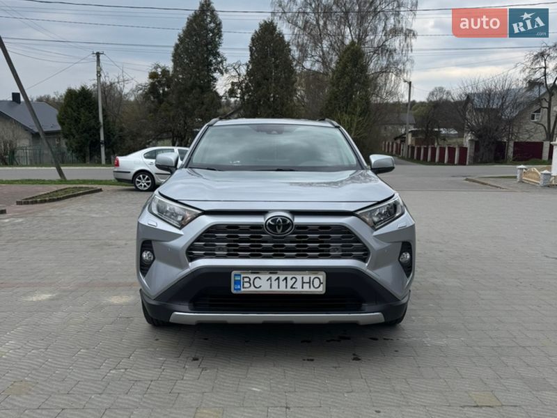 Внедорожник / Кроссовер Toyota RAV4 2020 в Львове фото Внедорожник / Кроссовер Toyota RAV4 2020 в Львове