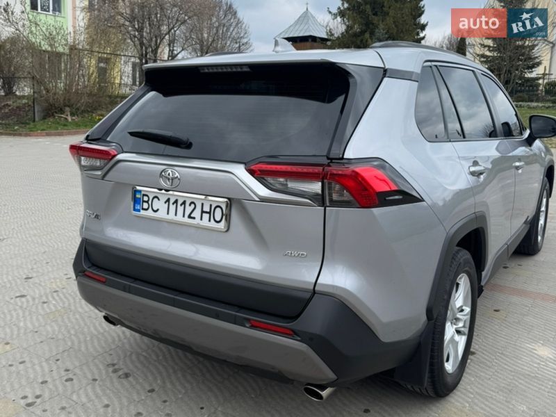 Внедорожник / Кроссовер Toyota RAV4 2020 в Львове фото 6 Внедорожник / Кроссовер Toyota RAV4 2020 в Львове