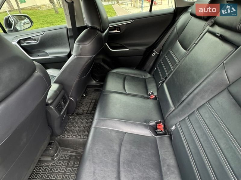 Внедорожник / Кроссовер Toyota RAV4 2020 в Львове фото 20 Внедорожник / Кроссовер Toyota RAV4 2020 в Львове
