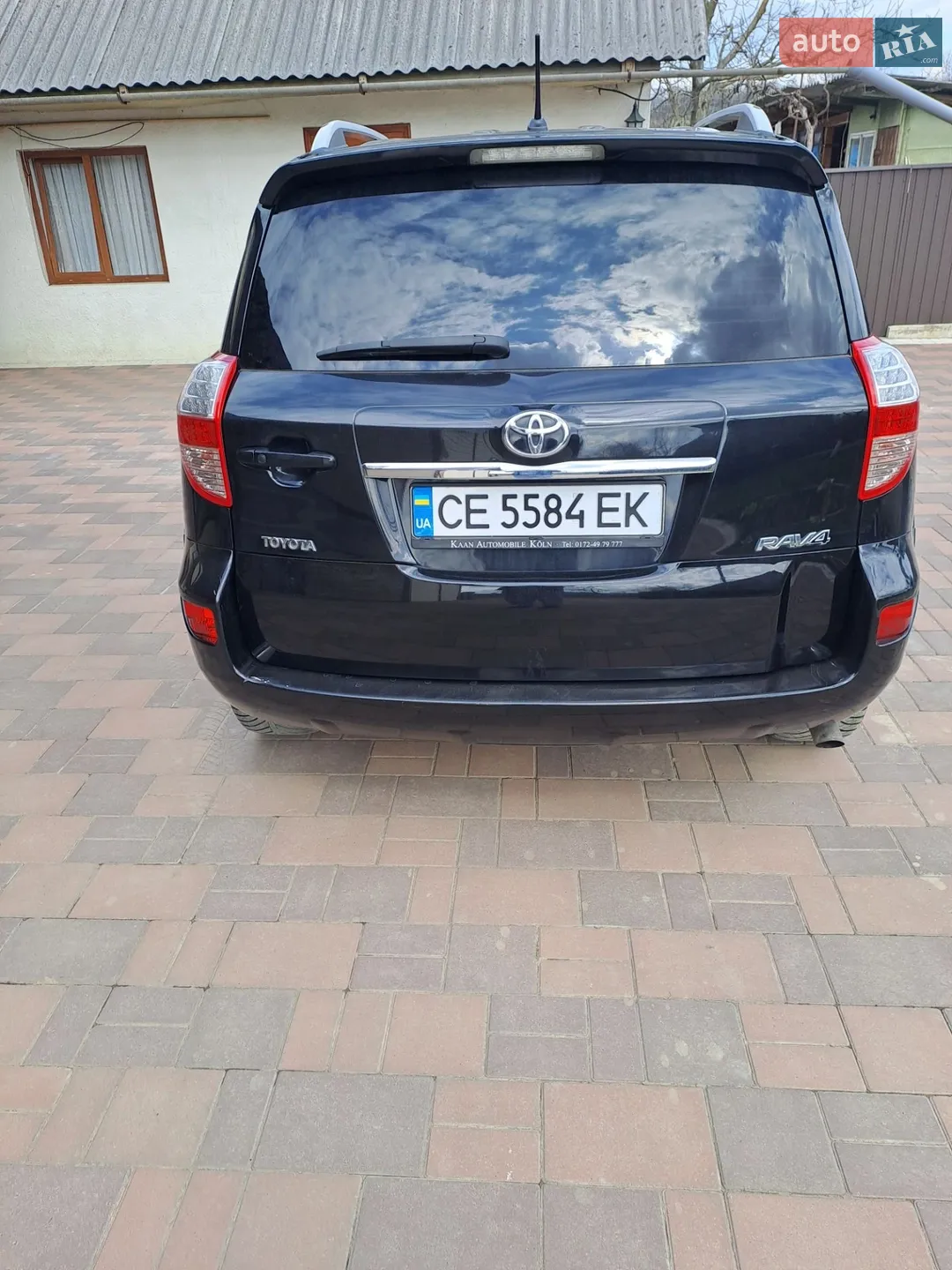2010 Toyota RAV 4 - мініатюра 2