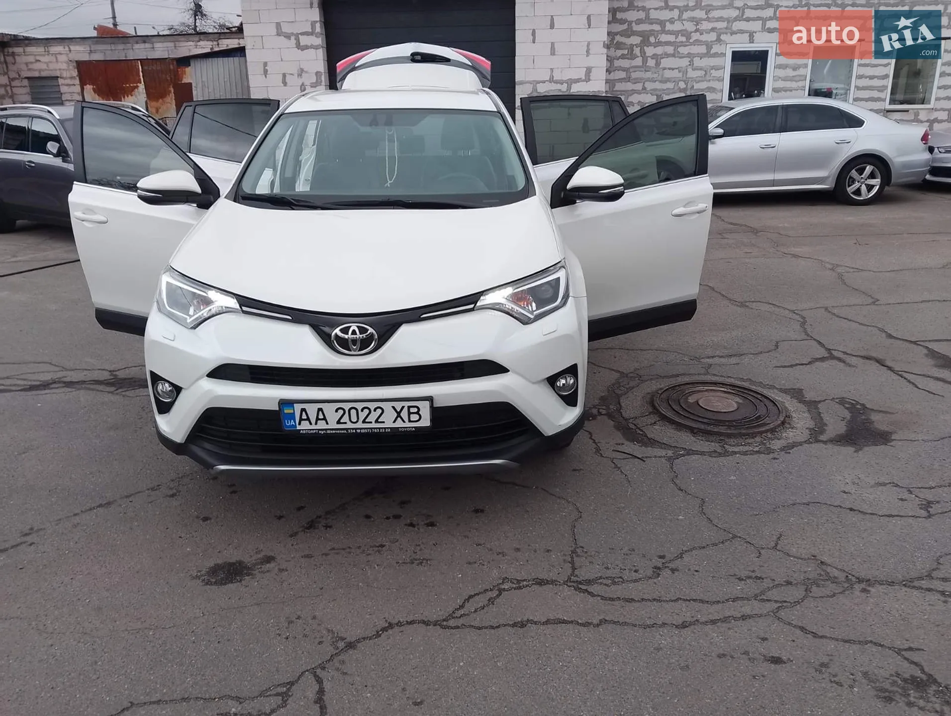 2017 Toyota RAV 4 - мініатюра 4