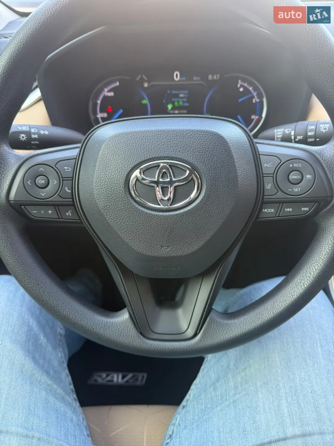 2025 Toyota RAV 4 - мініатюра 9