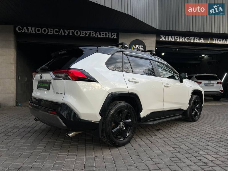 Внедорожник / Кроссовер Toyota RAV4 2018 в Одессе