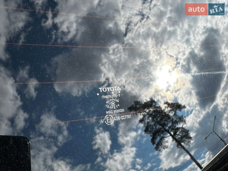 Внедорожник / Кроссовер Toyota RAV4 2023 в Харькове