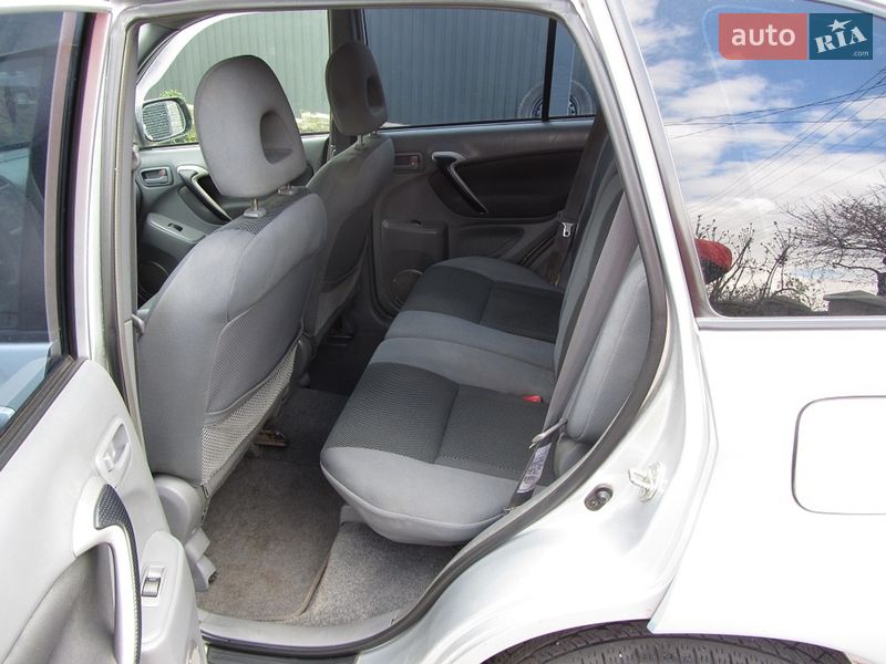 Позашляховик / Кросовер Toyota RAV4 2002 в Хмельницькому