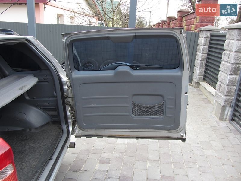 Позашляховик / Кросовер Toyota RAV4 2002 в Хмельницькому