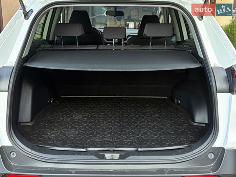 Позашляховик / Кросовер Toyota RAV4 2019 в Чорноморську