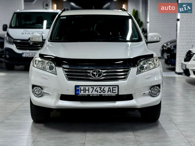 Позашляховик / Кросовер Toyota RAV4 2011 в Одесі