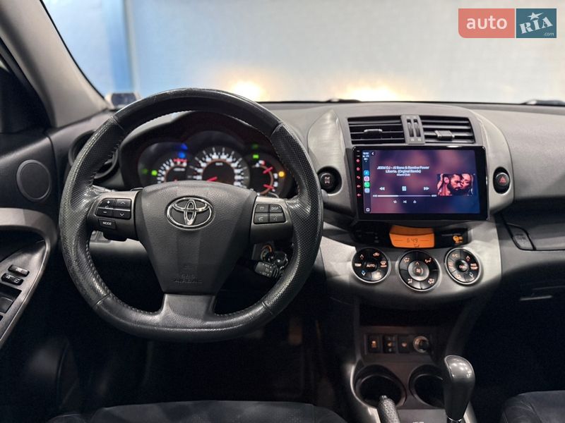 Позашляховик / Кросовер Toyota RAV4 2011 в Одесі