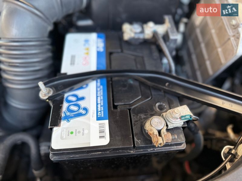 Позашляховик / Кросовер Toyota RAV4 2011 в Одесі