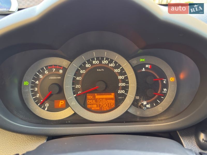 Позашляховик / Кросовер Toyota RAV4 2011 в Одесі