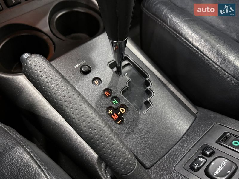 Позашляховик / Кросовер Toyota RAV4 2011 в Одесі