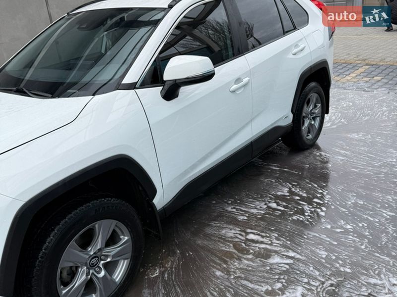 Позашляховик / Кросовер Toyota RAV4 2024 в Миколаєві