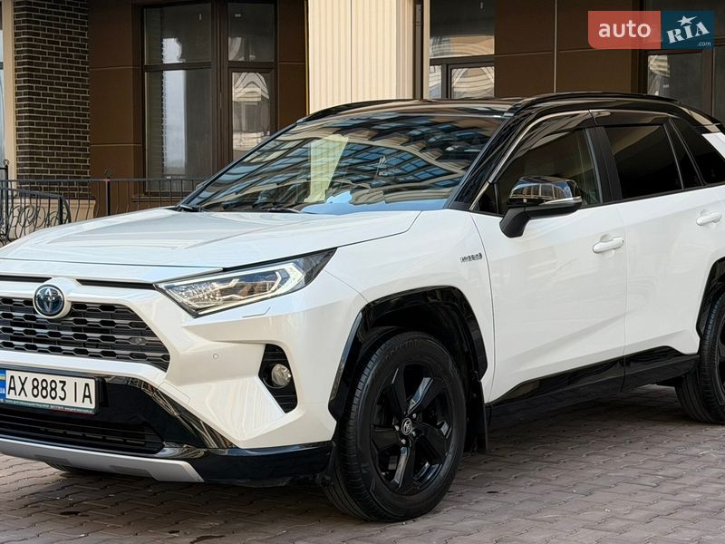Внедорожник / Кроссовер Toyota RAV4 2020 в Киеве фото 6 Внедорожник / Кроссовер Toyota RAV4 2020 в Киеве