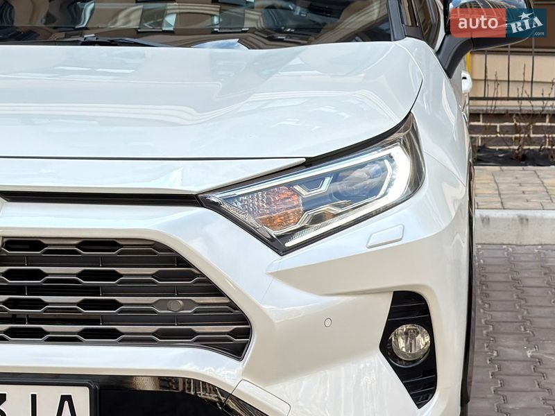 Внедорожник / Кроссовер Toyota RAV4 2020 в Киеве фото 37 Внедорожник / Кроссовер Toyota RAV4 2020 в Киеве